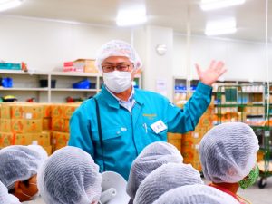 甲府青果 山梨 青果 仲卸 甲府 山梨 地元 野菜 果物 小学生 社会科見学 会社見学