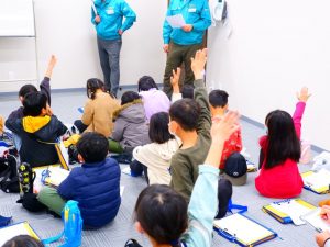 甲府青果 山梨 青果 仲卸 甲府 山梨 地元 野菜 果物 小学生 社会科見学 会社見学