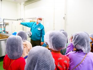 甲府青果 山梨 青果 仲卸 甲府 山梨 地元 野菜 果物 小学生 社会科見学 会社見学